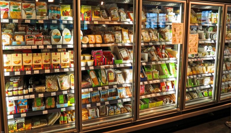 ecommerce-LA TOUR-min_supermarket_fridge_produce_food_market_retail_shop_store-858798
